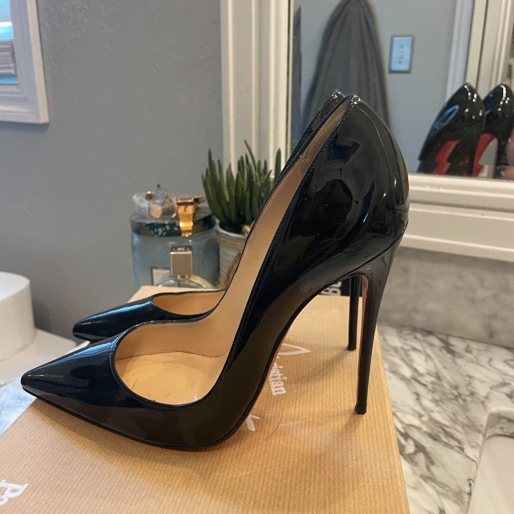 Christian Louboutin So Kate